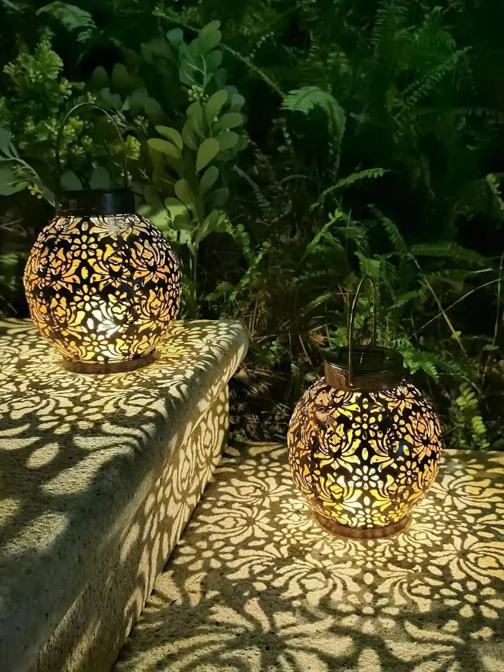 HOMEFISH Outdoor Solar Iron Art Hanging Light Hollow LED Waterproof Landscape Projection Lamp for Garden Decor